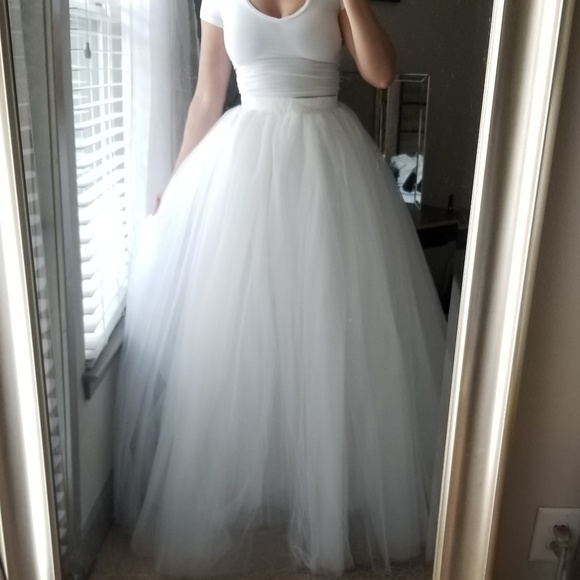 Cinderella ball gown white tulle wedding skirt - Picture 6 of 8